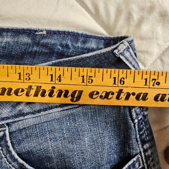 EUC LIKE NEW ARIAT DENIM TROUSER LIGHT WASH SIZE 31 L - Picture 13 of 15